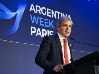 Luis Caputo, en el Argentina Week de París: “El único riesgo es perderse la oportunidad de invertir”