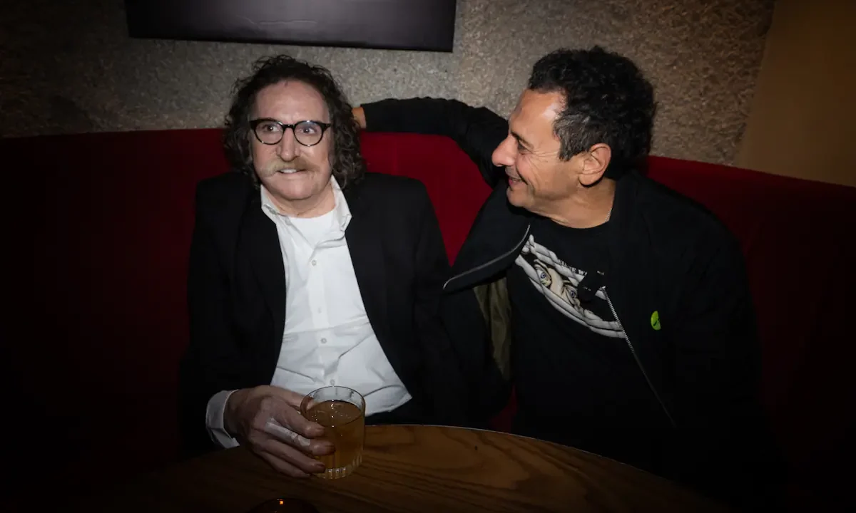 En fotos: con famosos y amigos, Charly García festejó sus 75 en un icónico lugar