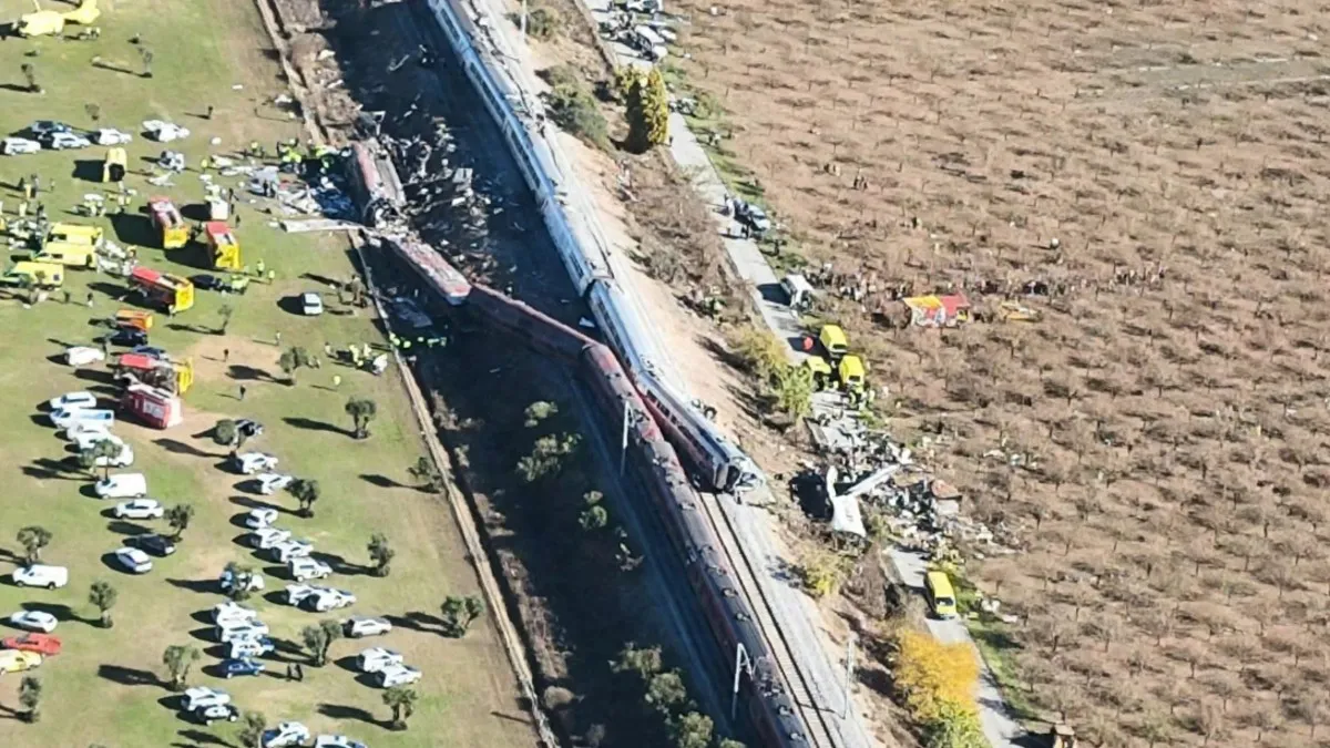 Tragedia ferroviaria en España: el comunicado de Cancillería tras el choque de trenes en Toledo