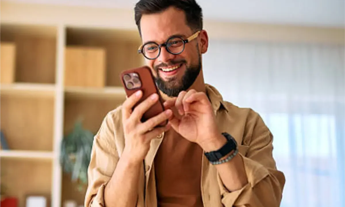 Cómo saber si una aplicación te está escuchando y cómo bloquearla
