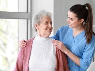 «¿Quién cuida a los que cuidan?”: el espacio en Caleta Olivia que busca romper el aislamiento y la culpa en las familias