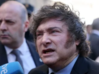 Amnistía Internacional denunciará a Milei ante la ONU por sus insultos a periodistas