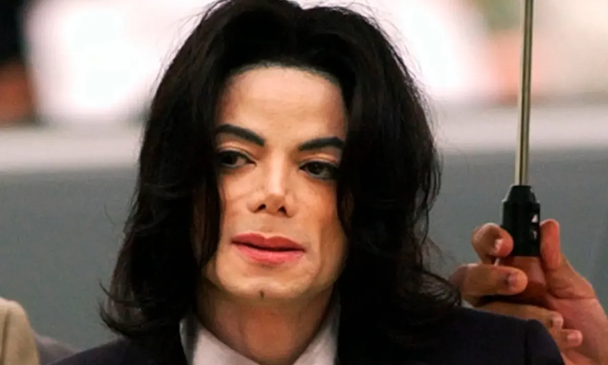 Michael Jackson: un documental que indaga en las sombras del Rey del Pop y expone un mundo que ya no existe