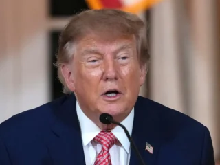 Por qué Trump dijo que las empresas deberían pagar un “dividendo” a las comunidades donde están los centros de datos para IA