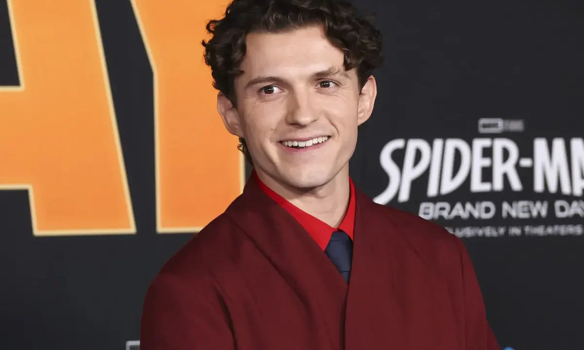 El entrenamiento de Tom Holland a sus 30 años para ganar músculo