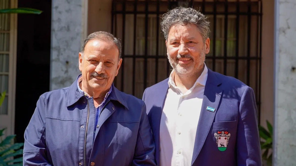 El intendente Gustavo Menéndez recibió en Merlo al gobernador de La Rioja, Ricardo Quintela