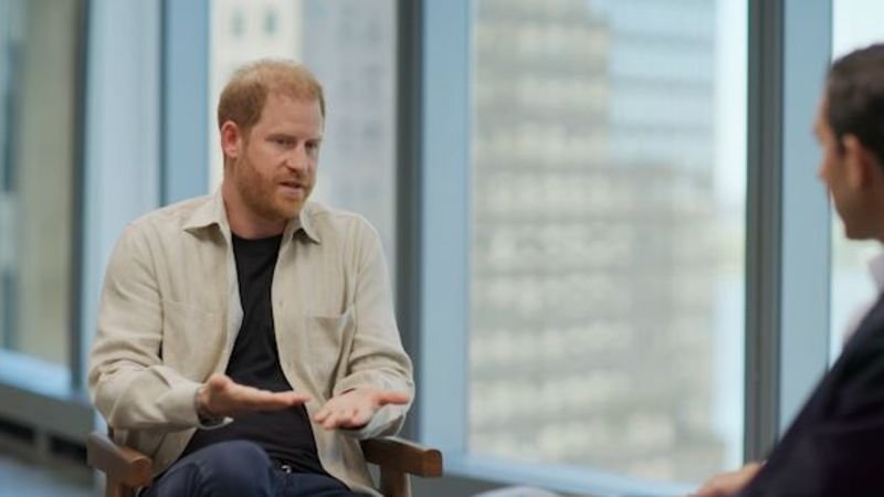 El príncipe Harry afirma que quiere «reconciliarse» con la familia real | CNN