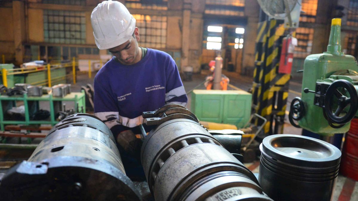 Argentina fue el cuarto país del mundo con mayor caída de la industria en los últimos tres años