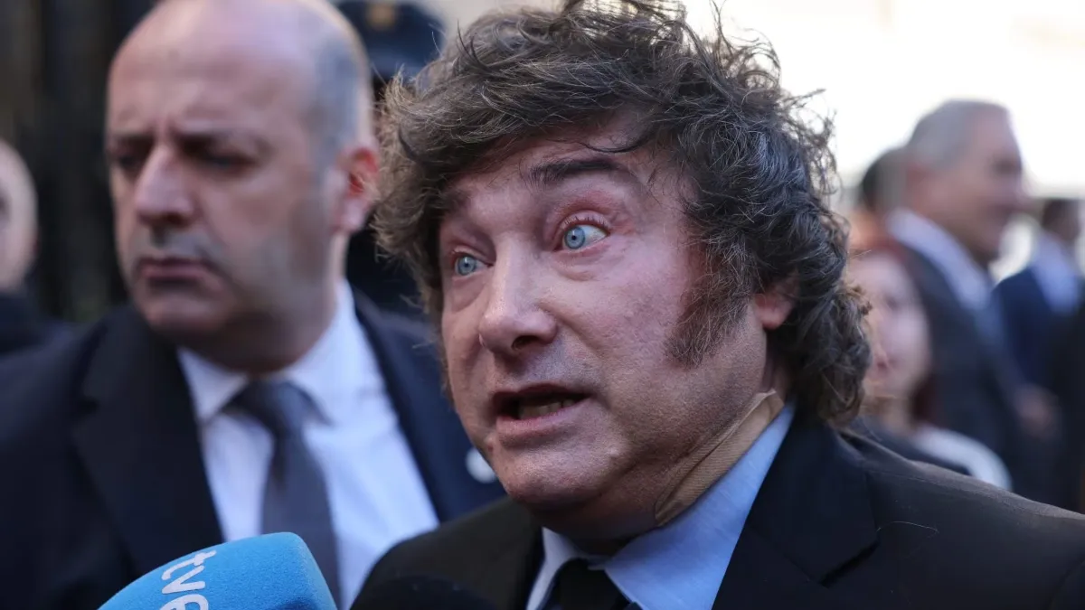 “Pasó todos los límites”: fuerte rechazo a los violentos agravios de Javier Milei contra el periodismo