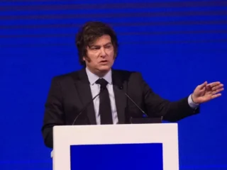 Javier Milei visita Neuquén para la inauguración de un templo evangélico