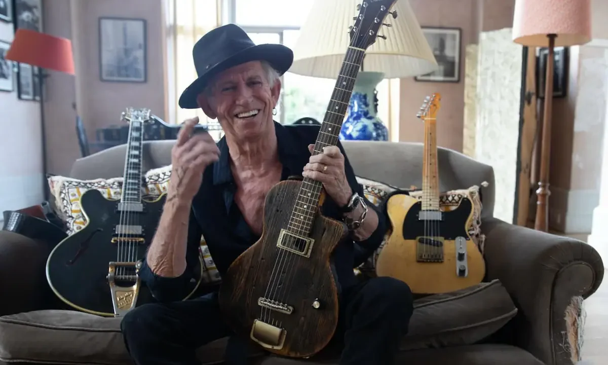 Keith Richards: “Todavía me gusta tomar una copa de vez en cuando, porque no voy a ir al cielo pronto”