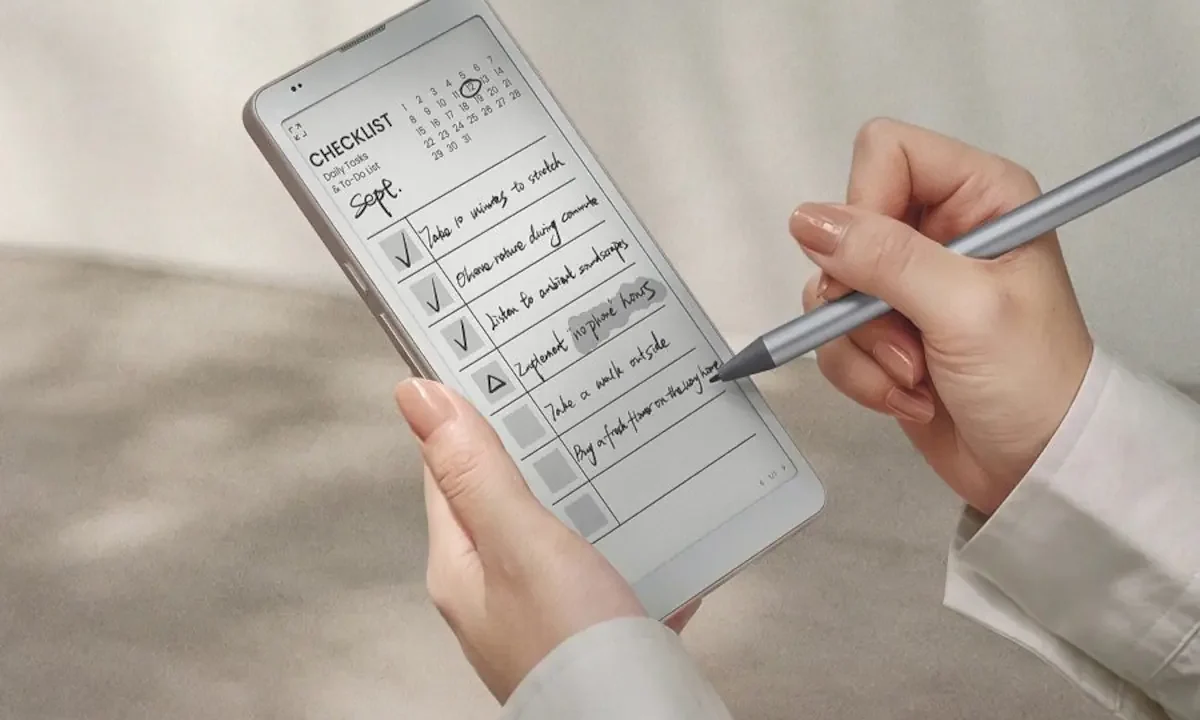 Del lector de ebooks elegido entre lo mejor del año, al modelo que parece un celular de tinta electrónica