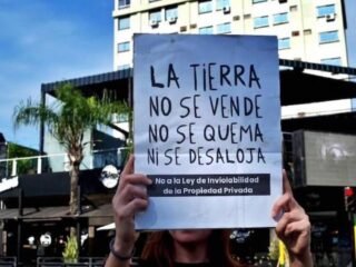 Ley de Tierras: la Defensoría del Pueblo bonaerense logró una cautelar contra la derogación de la norma