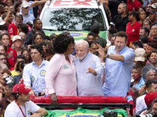 C5N en Brasil: masiva caravana de Lula Da Silva en Río de Janeiro