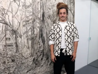 Michel Fassi, artista e hijo de una figura de los 90: “Desde muy chiquito me sentaba al lado de mi abuela a pintar; eso marcó mi futuro”