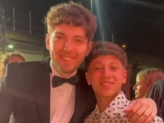 Premios Ídolo 2026: el momento en que Momo, el hijo de Jimena Barón, cumplió su sueño de conocer a Davo Xeneize