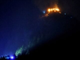 Un incendio arrasa el refugio de montaña de Hitler conocido como «Nido del Águila»