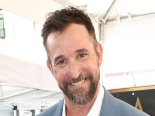 Noah Wyle, elegido el hombre más sexy del mundo por la revista People