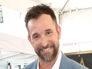 Noah Wyle: de su segunda oportunidad en Hollywood a ser elegido el hombre más sexy del mundo