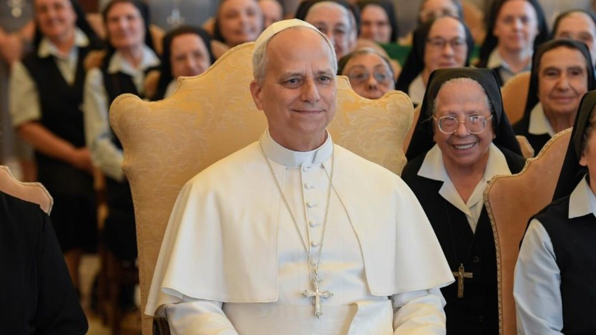 El Vaticano confirmó cuándo van a operar al papa León XIV y cuánto tiempo seguirá internado