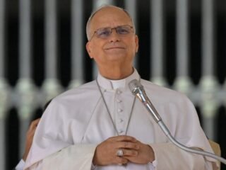 A semanas de la llegada del papa León XIV, hoy aterriza una delegación del Vaticano