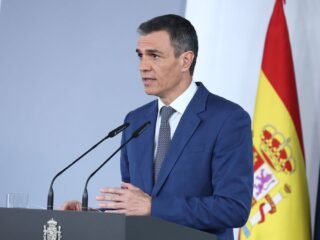 España: tras disolver el Congreso, el Gobierno publicó los nuevos decretos para congelar desalojos y regular alquileres