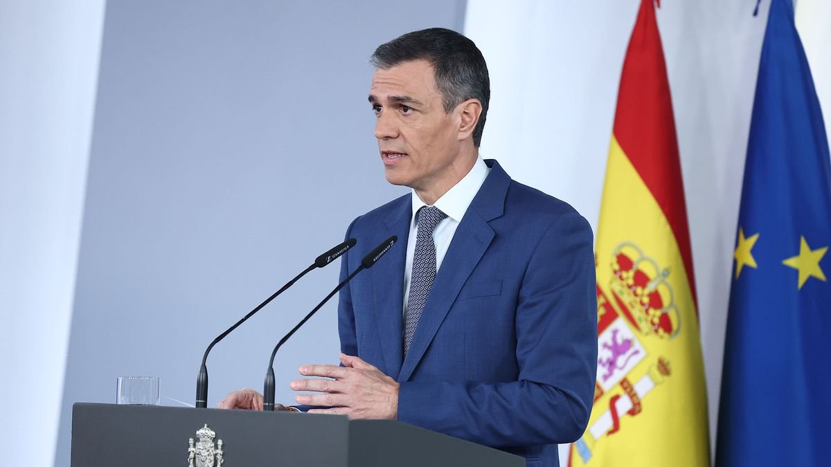 España: tras disolver el Congreso, el Gobierno publicó los nuevos decretos para congelar desalojos y regular alquileres