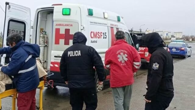 Bomberos y servicios de emergencia asistieron a un hombre en la Costanera de Río Gallegos