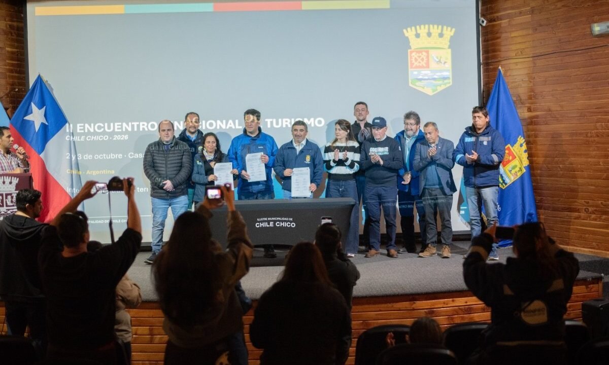 La Provincia estrechó lazos con Chile en el 2° Encuentro Binacional de Turismo realizado en Chile Chico