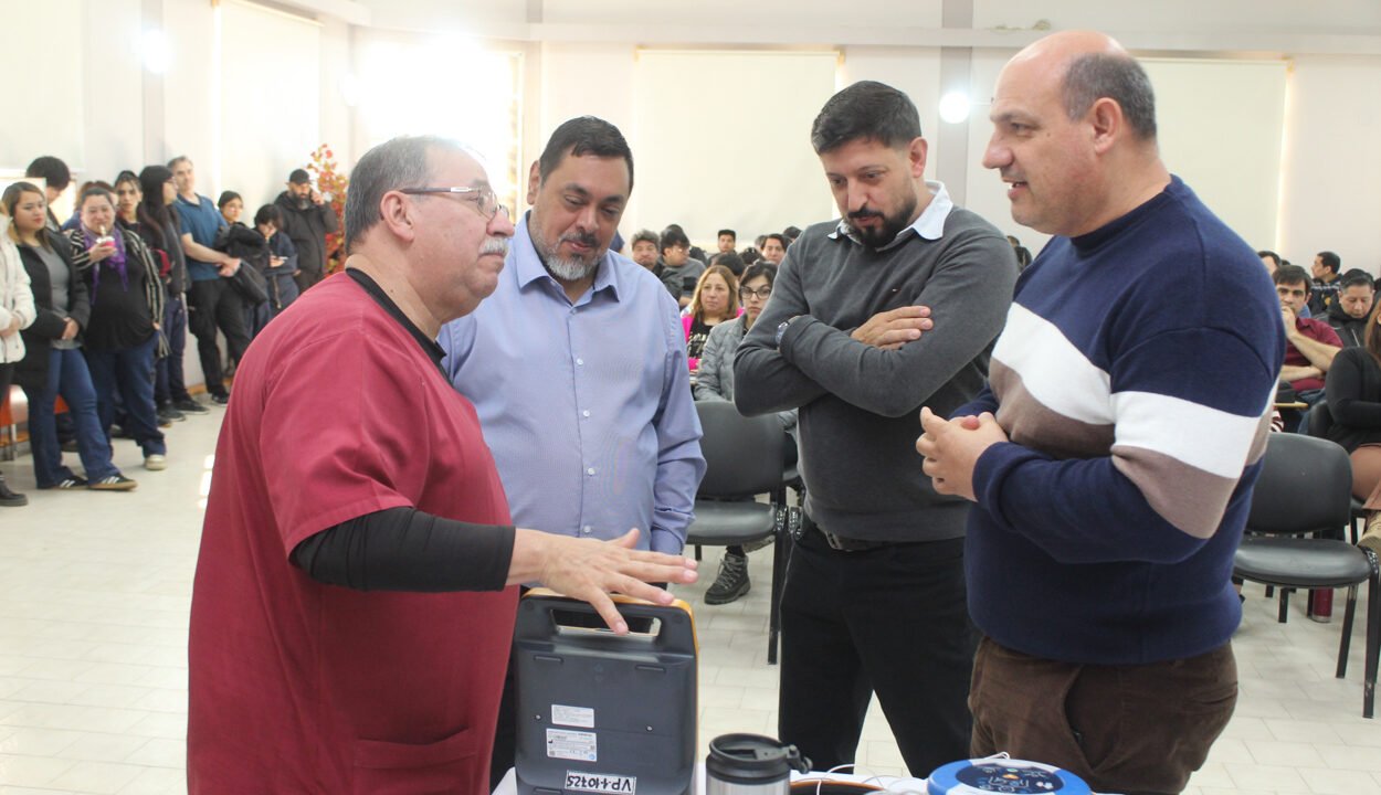 Vialidad Provincial capacita a su personal en primeros auxilios y uso del desfibrilador automático