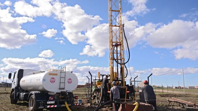 Después de más de una década el Consejo Agrario recuperó su capacidad para perforar pozos de agua en Santa Cruz