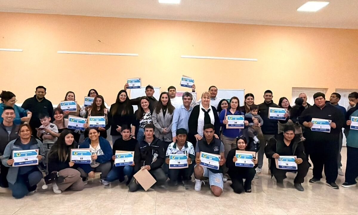 Con el impulso de la gestión del gobernador Vidal, 27 familias accedieron a terrenos en Fitz Roy