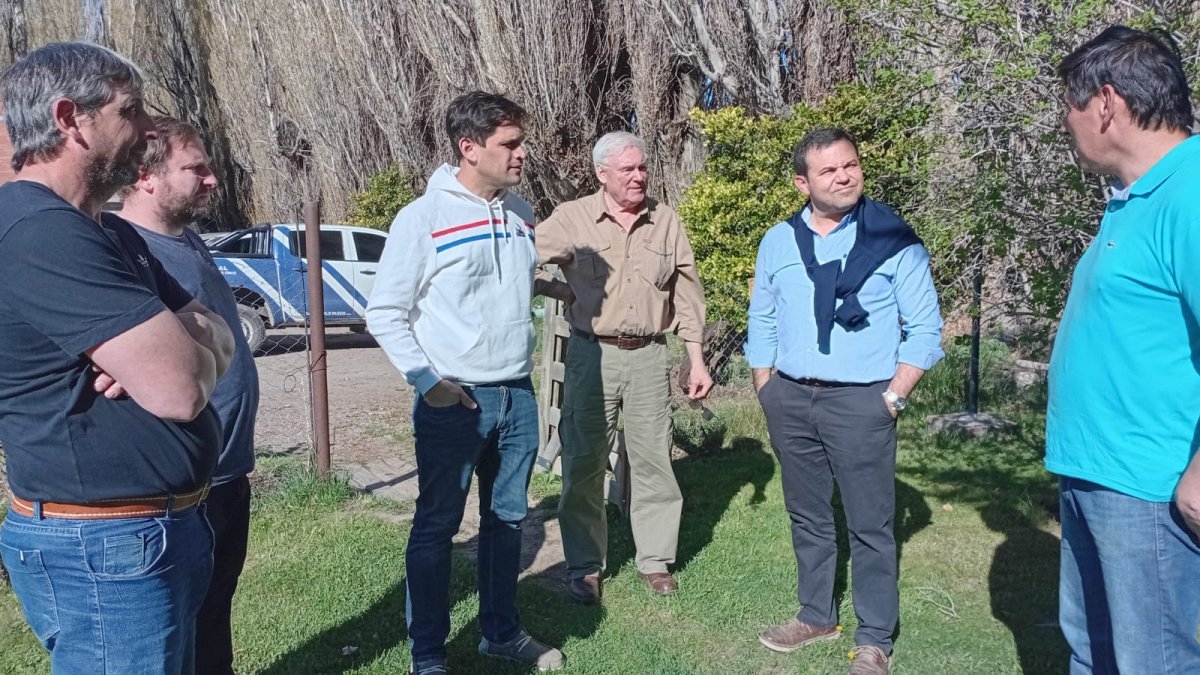 Los Antiguos: el CAP recorrió la Chacra Los Alamos y destacó la elaboración de productos regionales