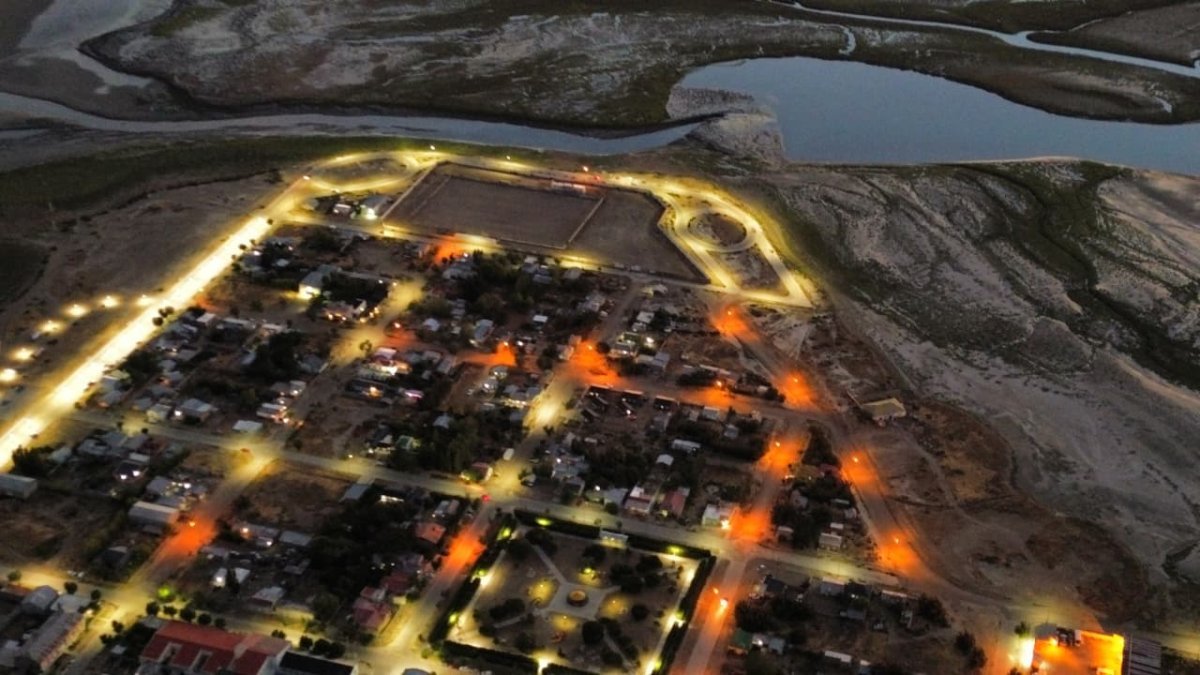 «Iluminando Santa Cruz»: el Gobierno Provincial avanza con una histórica inversión de 15 mil luminarias en todo el territorio