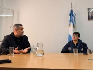 Georgion encabezó una reunión intersectorial en Pico Truncado para coordinar políticas públicas