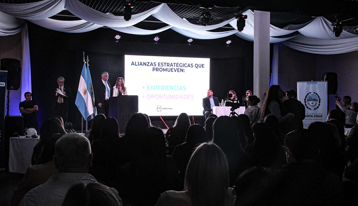 Más herramientas para el futuro: La Provincia lanzó Experiencias para estudiantes secundarios