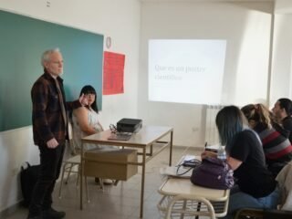 Llevaron adelante una charla sobre elaboración de pósteres académicos