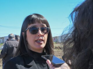 Nerina Coronel: “Esta entrega representa la alegría de todos estos vecinos y vecinas que esperaron tantos años”