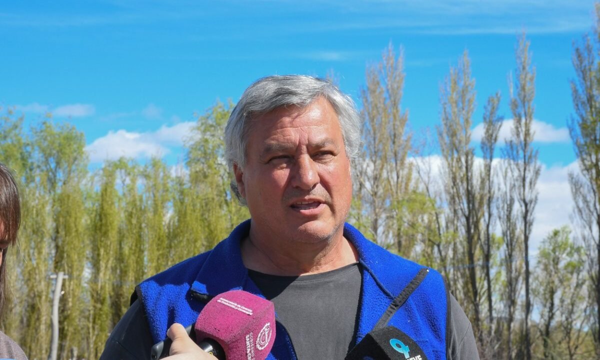 Llegó a Gregores para estudiar y echó raíces: la historia de Fabián Gabriel y su apuesta por producir en la tierra que eligió