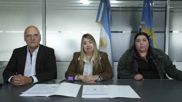 Santa Cruz firmó su primer protocolo de documentación para víctimas de trata