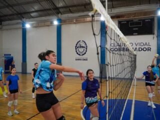 El vóley femenino de Santa Cruz ya tiene a sus 12 representantes para la Araucanía 2026