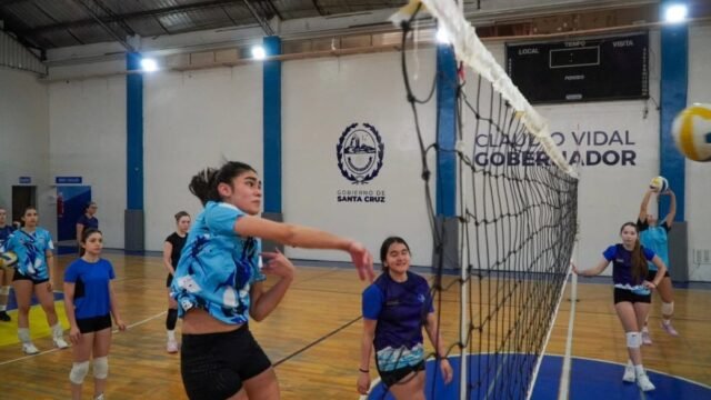 El vóley femenino de Santa Cruz ya tiene a sus 12 representantes para la Araucanía 2026