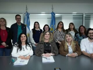 Salud firmó un convenio para acompañar a las familias en los procesos de adopción