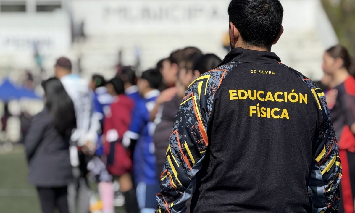 Deporte, formación y recuerdo: así se vive el Torneo de Fútbol del Colegio Secundario N° 20