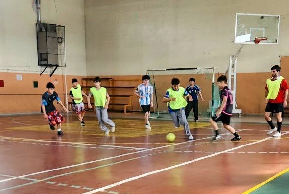 Estudiantes de la Escuela Industrial N° 5 compartieron una jornada de fútbol