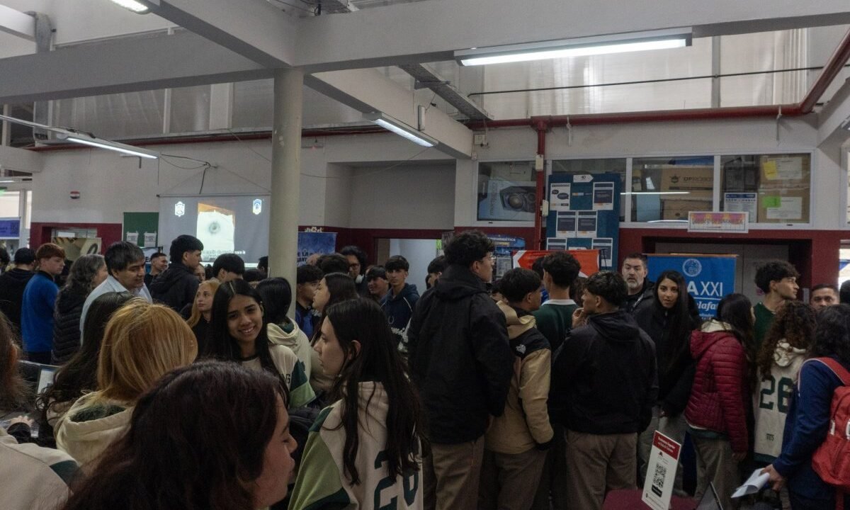 Educación presentó la Expo Carreras “Eligiendo mi Futuro” en El Calafate