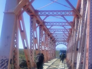 Vialidad realizó trabajos de mantenimiento en Puente – Ruta Provincial Nº 21 y bacheo en la Ruta Provincial Nº 11