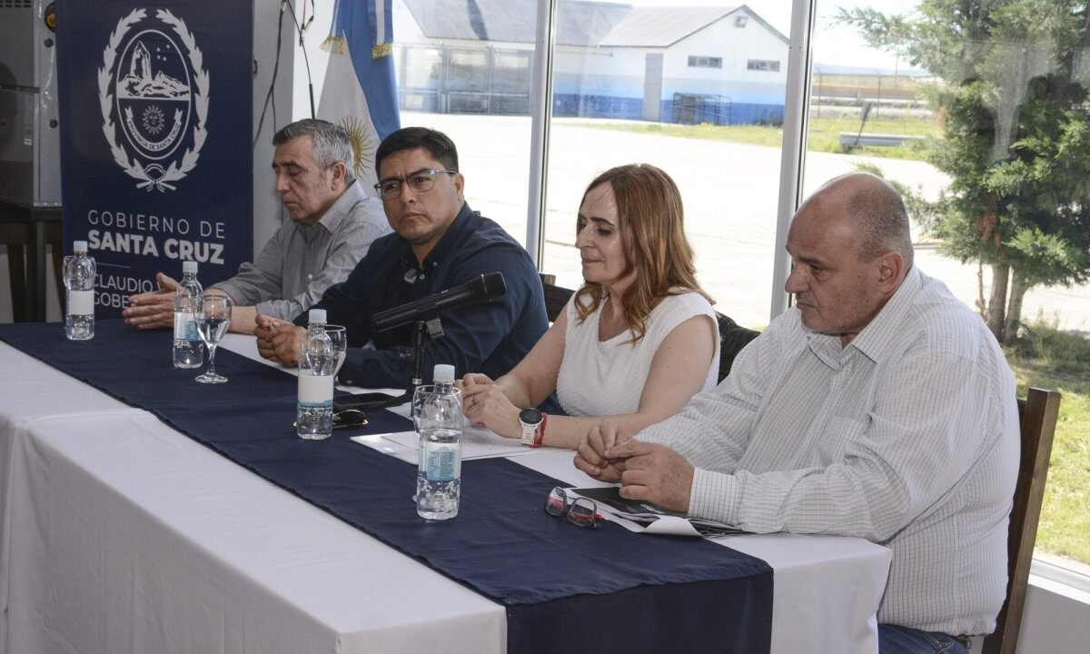 Claudio Vidal puso en marcha la Ley de Promoción Industrial para atraer inversiones y generar empleo