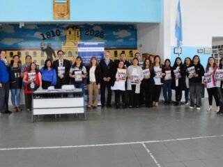 La guía «Escuelas que Acompañan en Comunidad» llegó a Río Turbio