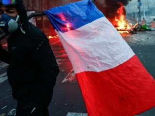 Francia: el gobierno reporta 1.314 detenidos y 53 policías heridos en las protestas del sábado